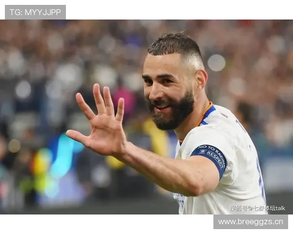 阿尔瓦雷斯与本泽马:全能前锋的战术角色及进攻参与度对比 阿尔瓦雷斯与本泽马:全能前锋的战术角色及进攻参与度对比