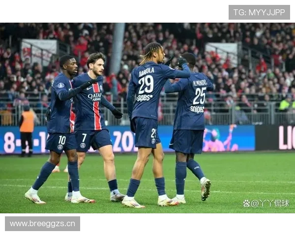 巴黎圣日耳曼从巨星堆叠转向团队构建,阵容逻辑迎来阶段性变化