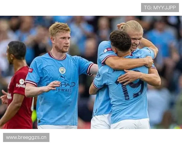 德容 vs 罗德里：控场能力与战术作用差异